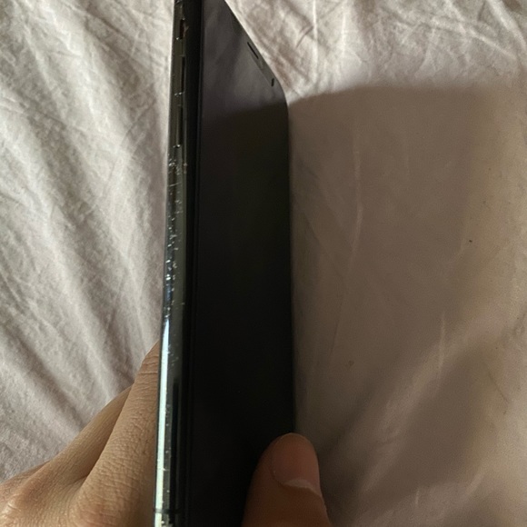 I phone x unlocked 64 - Picture 4 of 4